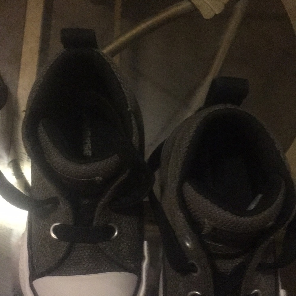 Converse - Picture 3 of 4